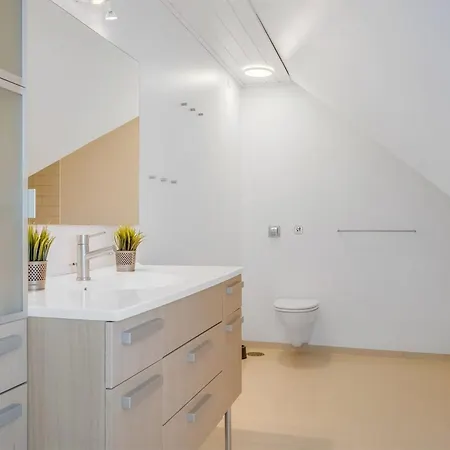Apartamento Inger - 9km From The Sea By Interhome